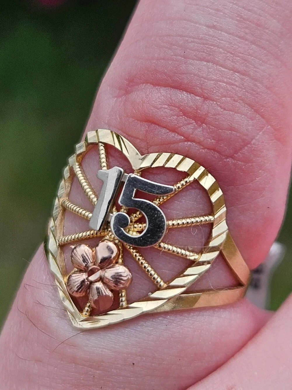 10K Tri-Color 3 Tone Gold Quinceneara 15 Anos Heart Ring Size 5.75